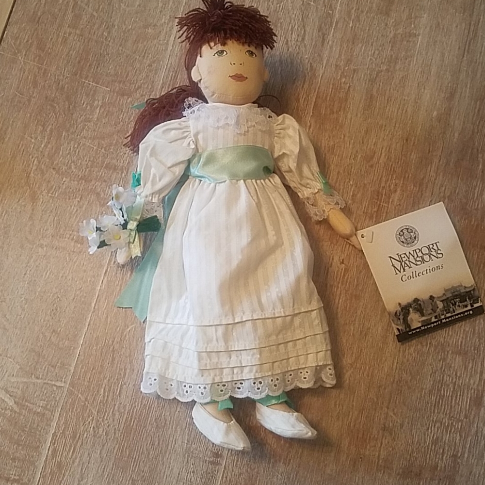 Newport Mansions Cornelia Doll